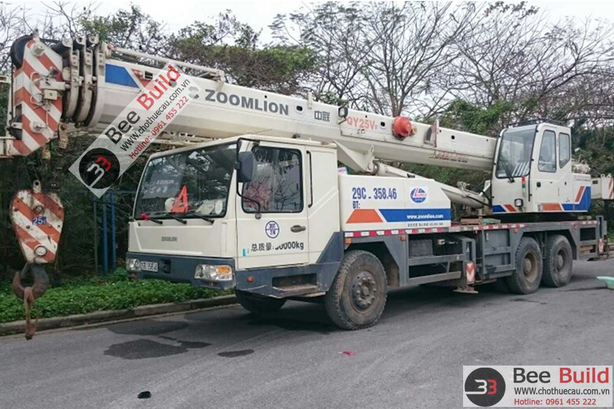 Cho thuê cẩu lố 25 tấn Zoomlion QY25 làm ca tại Hà Nội